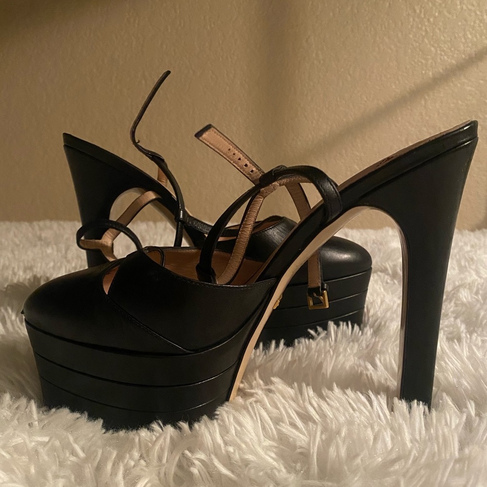 Authentic Gucci Angel Platform Heels 37.5